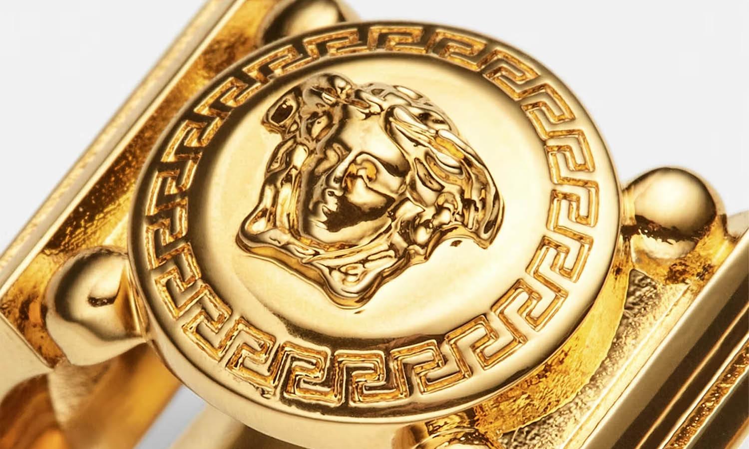 versace-logo-design-history-and-evolution-kreafolk.jpg